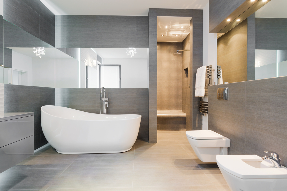 Designed,Freestanding,Bath,In,Gray,Modern,Bathroom